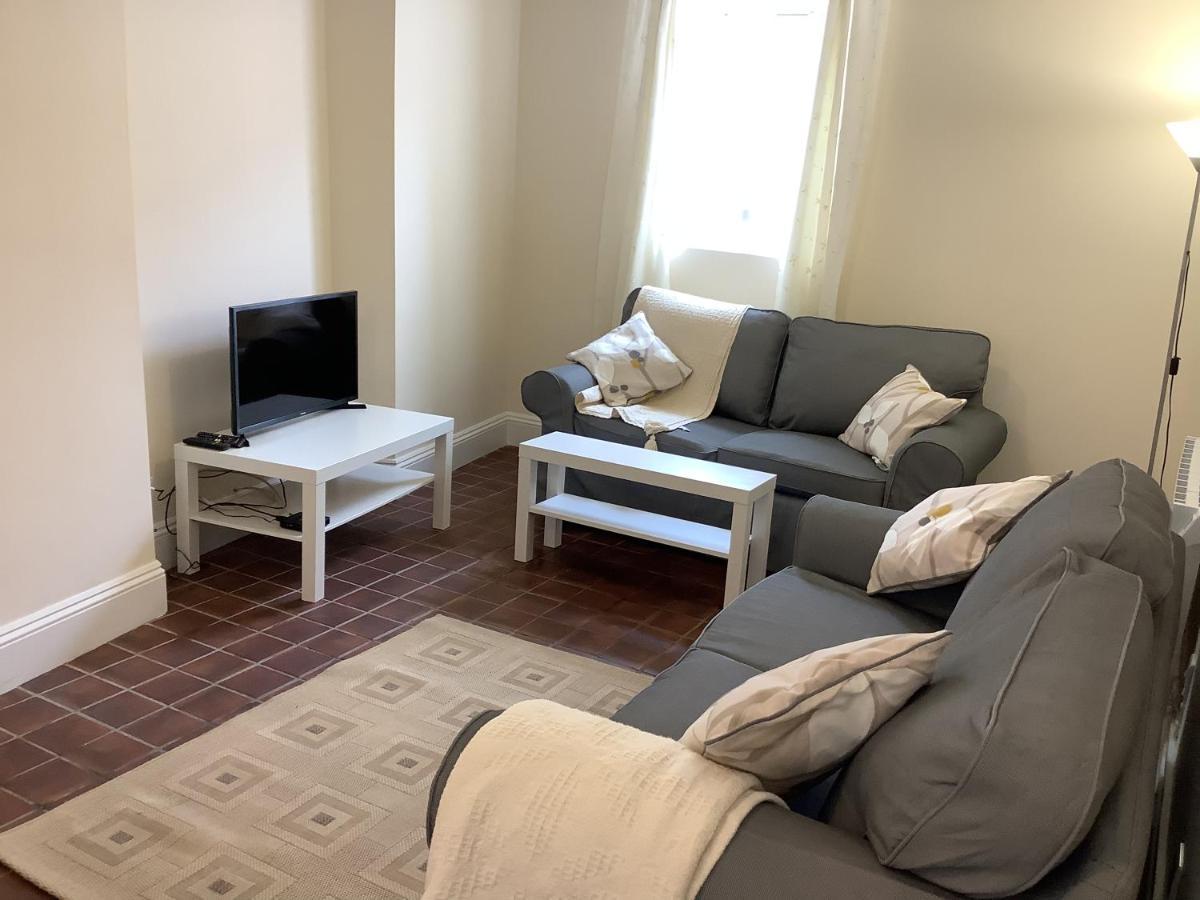 1 - Bed Ground Floor Apartment تينبي المظهر الخارجي الصورة